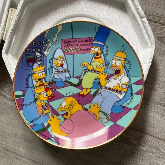 Simpsons Wall Decor Plate - Picture 2 of 6